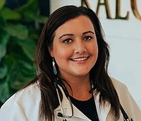 headshot of Jacklyn Hess, MBA, MSN, FNP